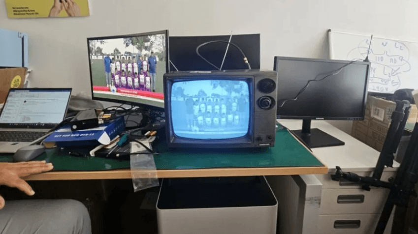 Family trades in 39-year old CRT TV for a brand new flatscreen model